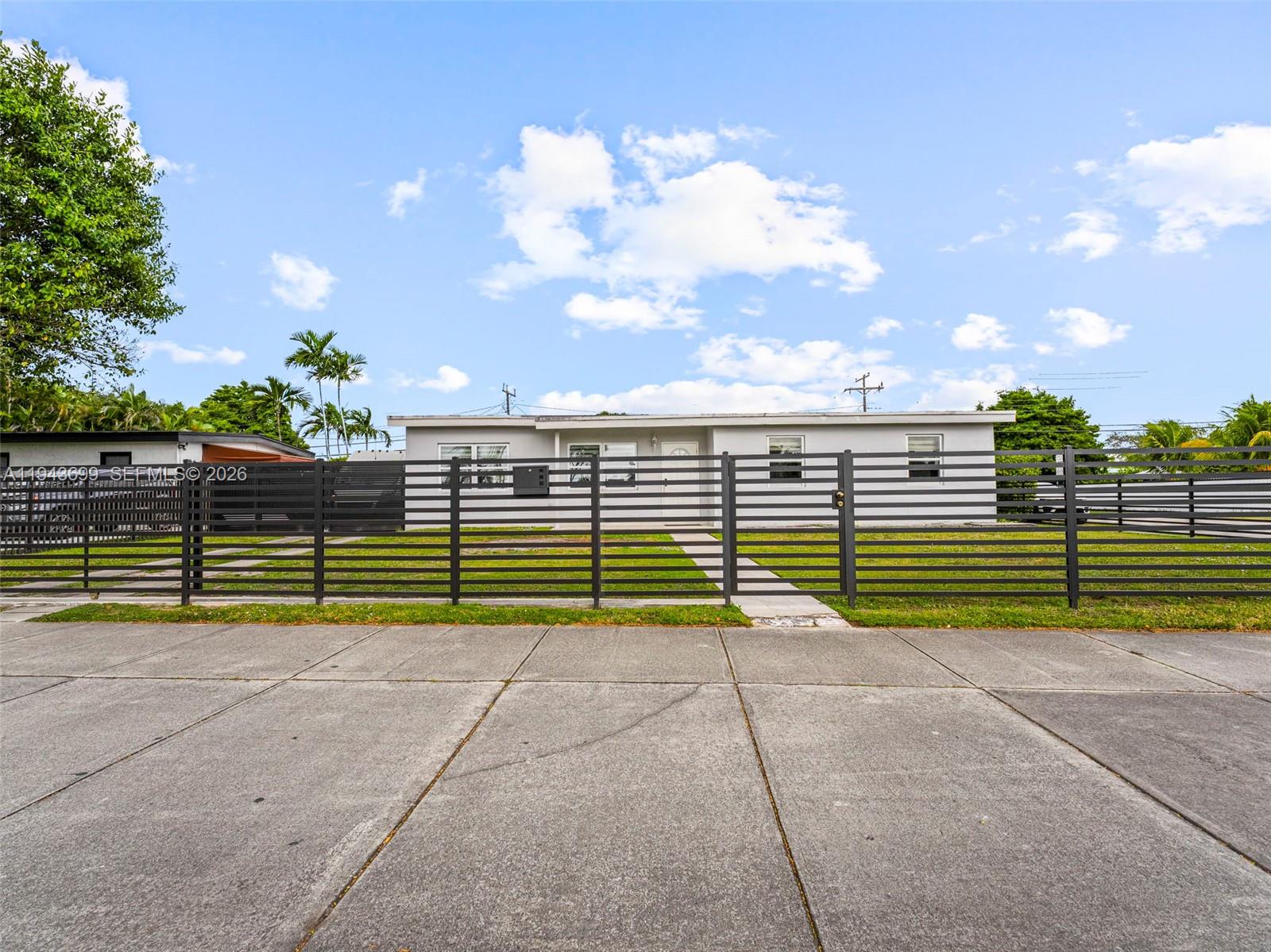 WESTWOOD LAKE 4TH ADDN - Residential