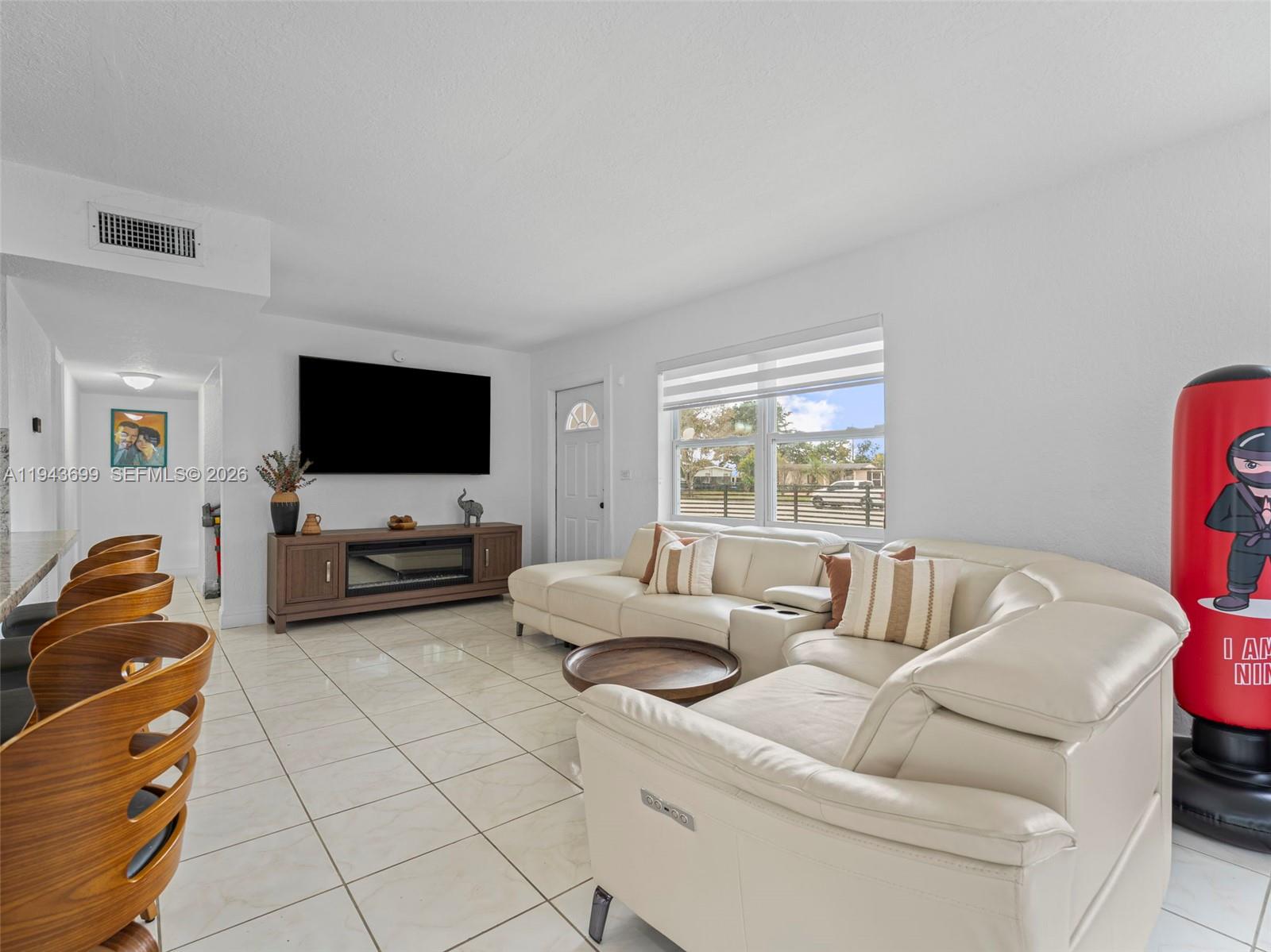 WESTWOOD LAKE 4TH ADDN - Residential