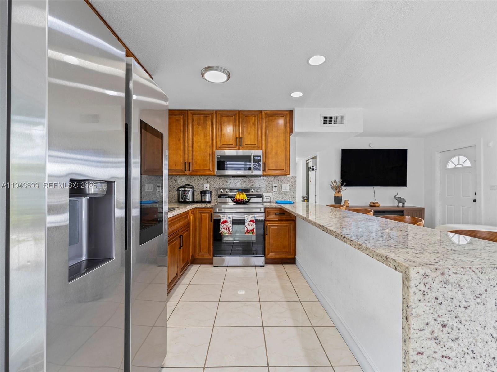 WESTWOOD LAKE 4TH ADDN - Residential