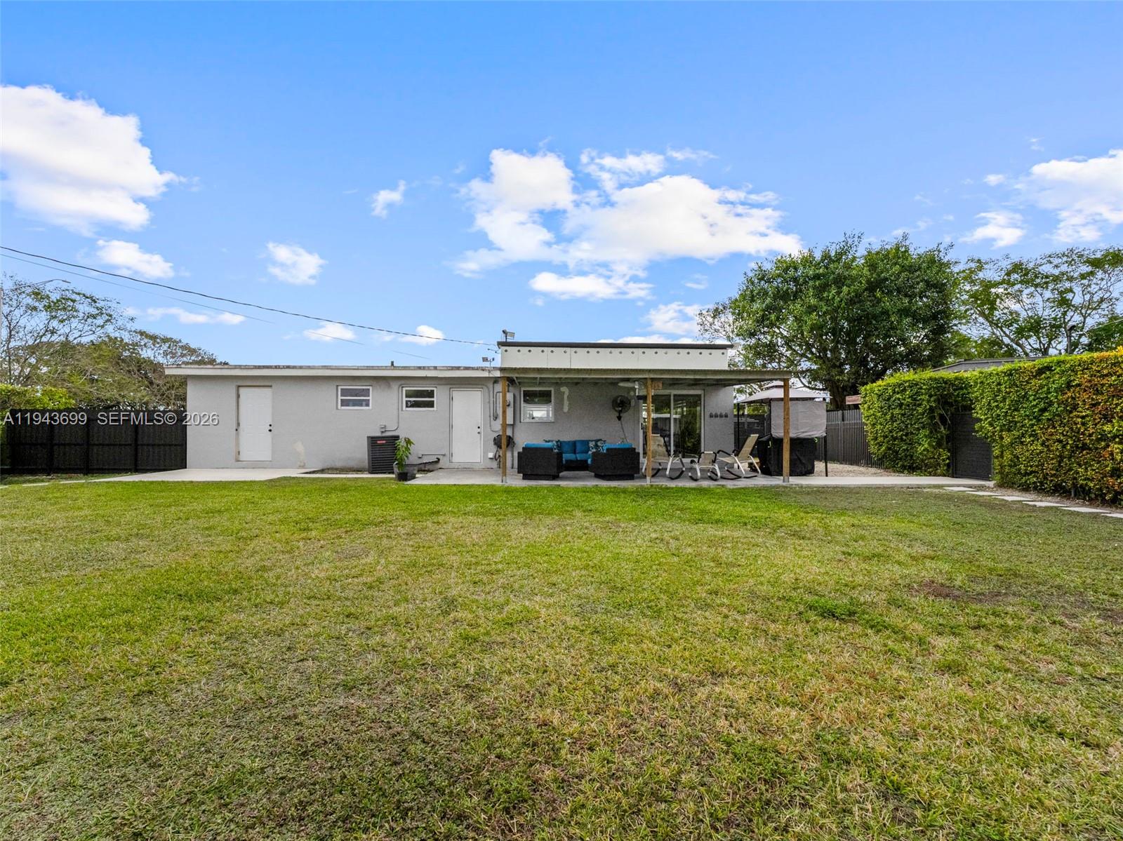 WESTWOOD LAKE 4TH ADDN - Residential