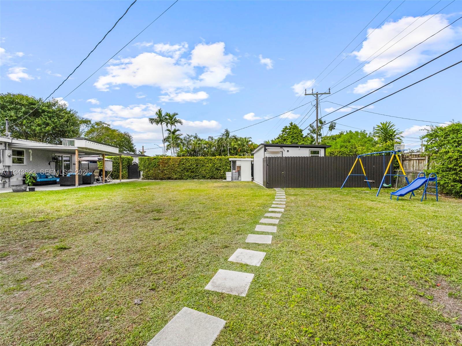 WESTWOOD LAKE 4TH ADDN - Residential