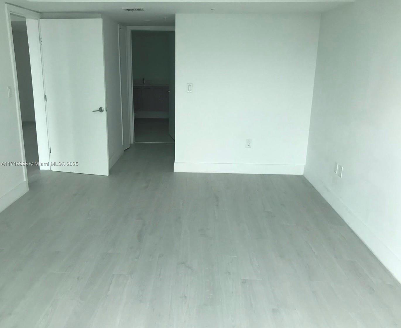 THE PALMS CONDO - Residential Lease