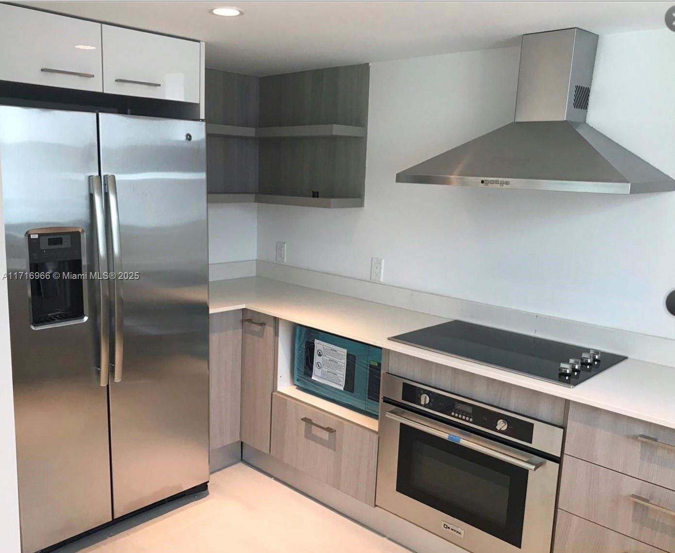 THE PALMS CONDO - Residential Lease