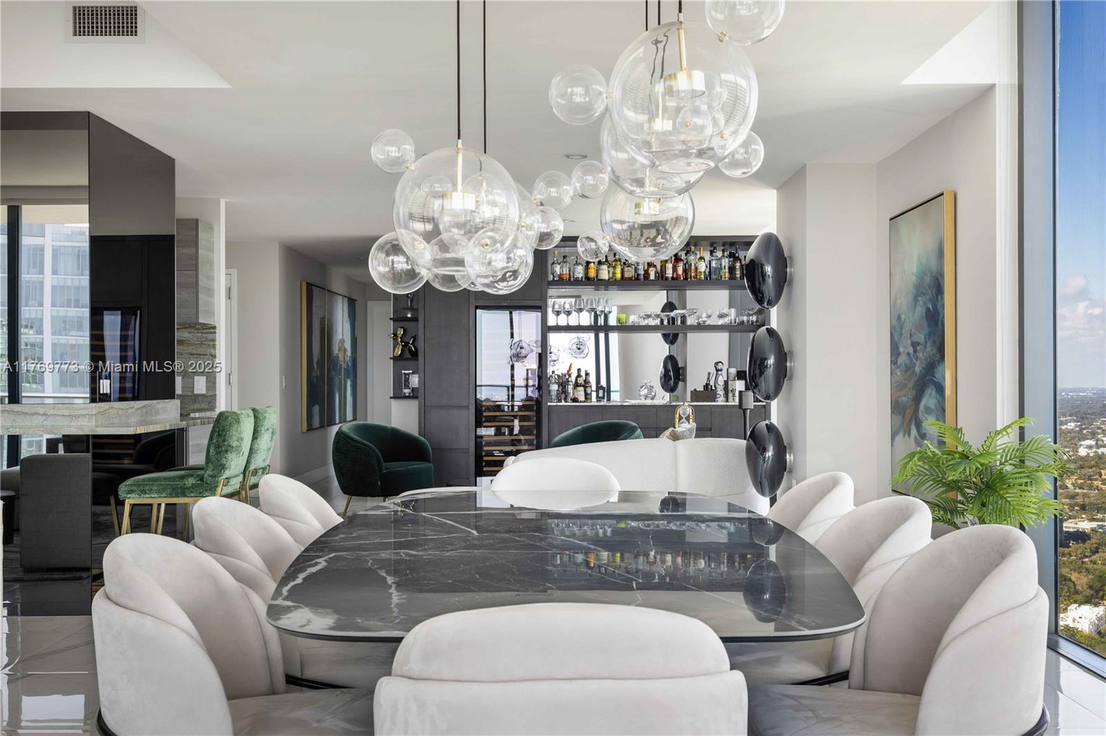 PARAISO BAY CONDO - Residential