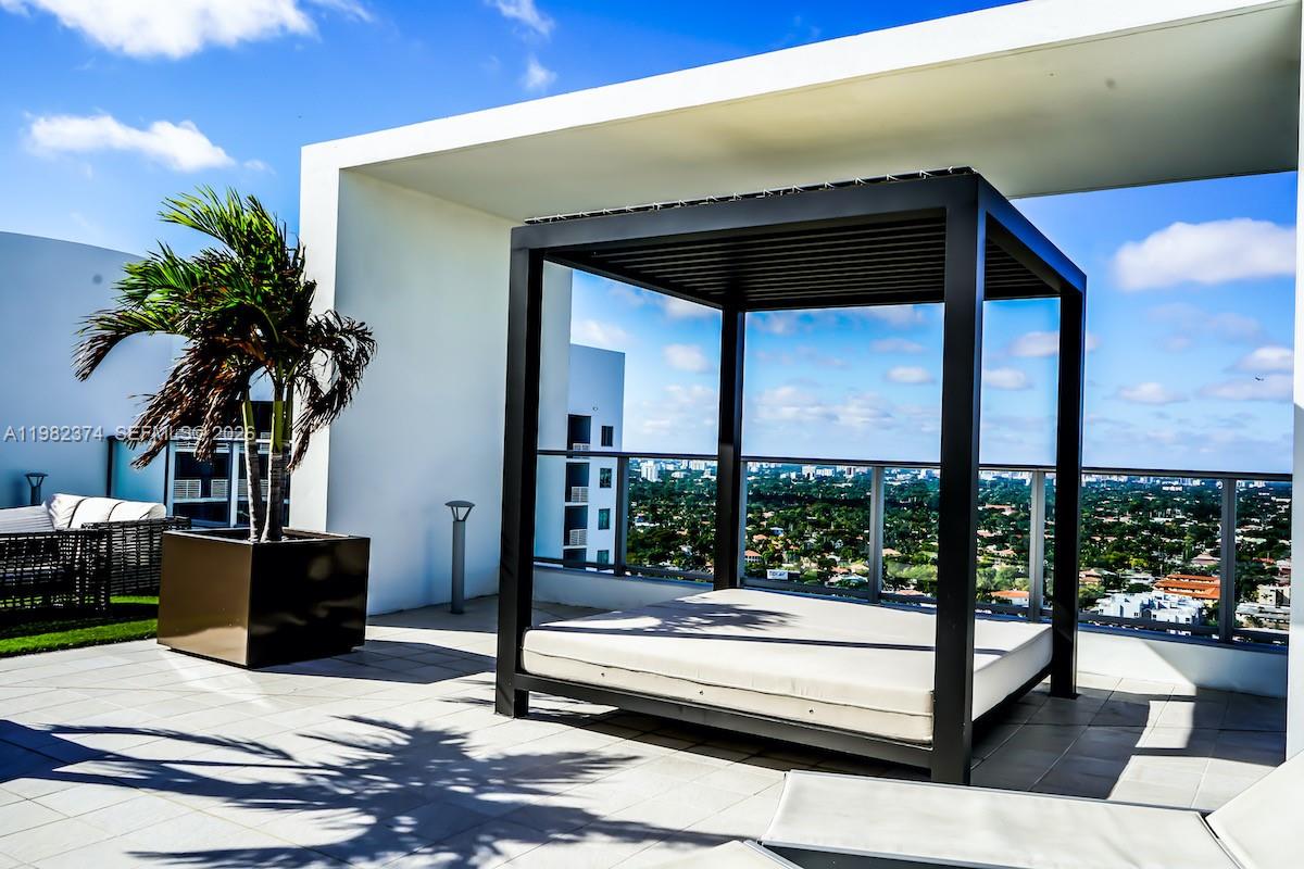 BRICKELL TEN CONDO - Residential Lease