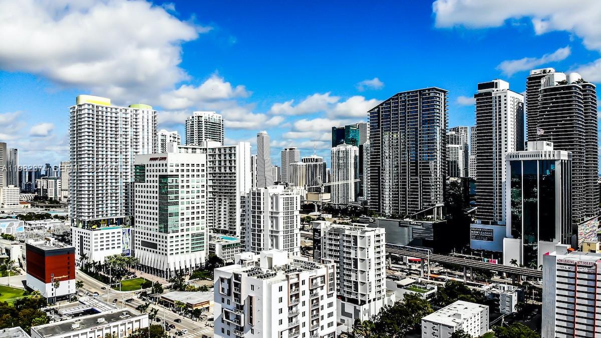 BRICKELL TEN CONDO - Residential Lease