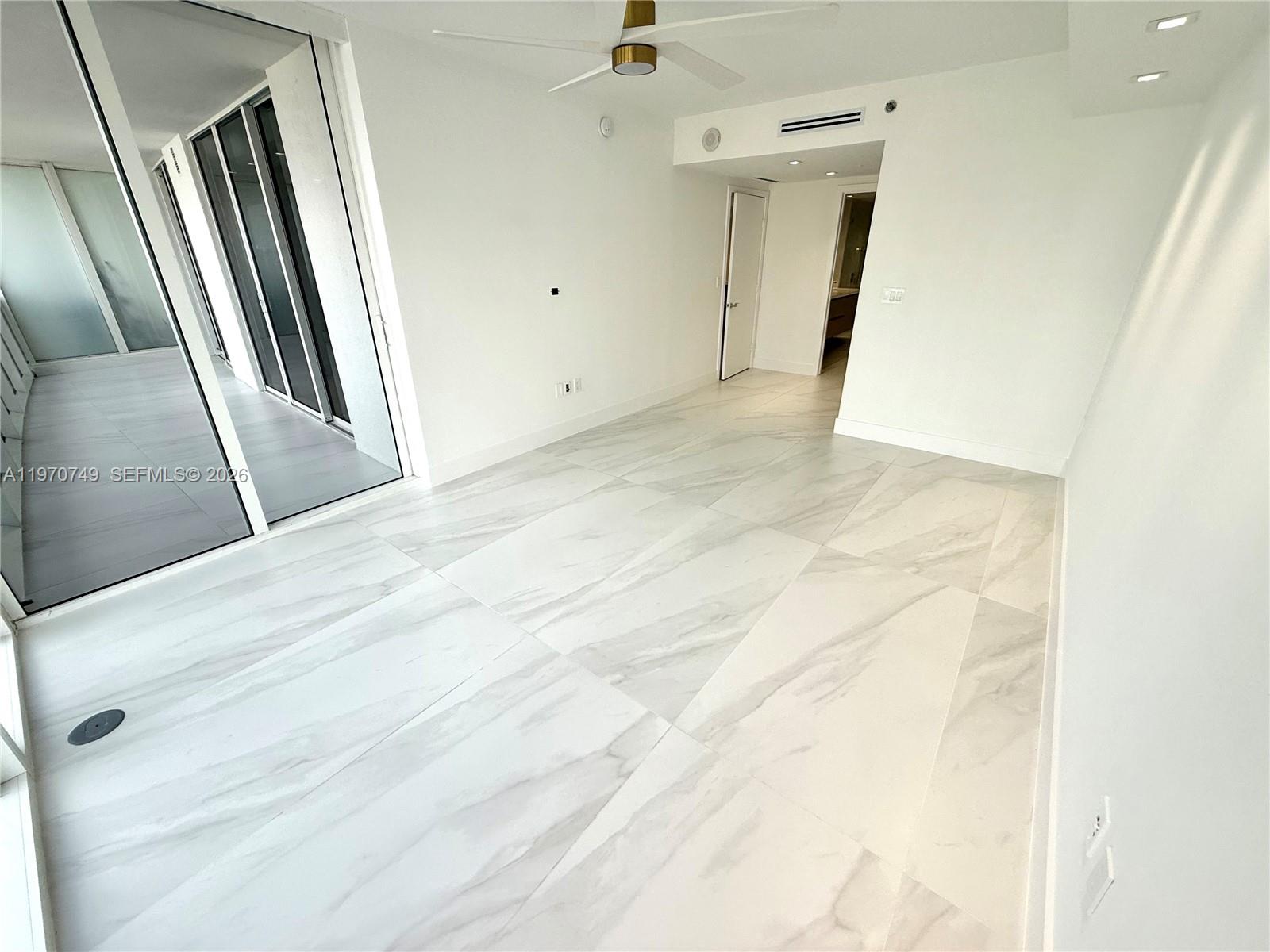 BEACH CLUB ONE - Residential