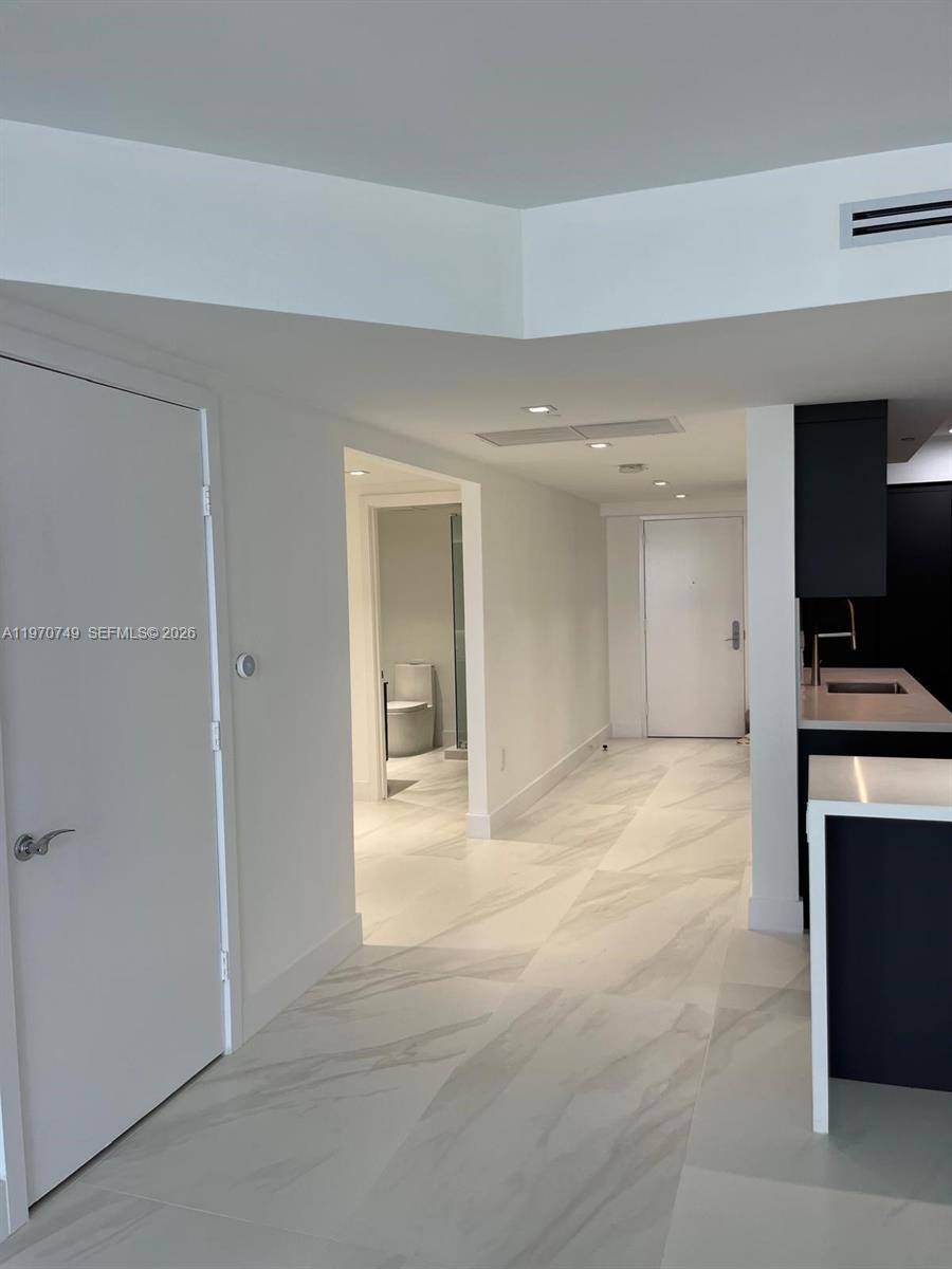 BEACH CLUB ONE - Residential