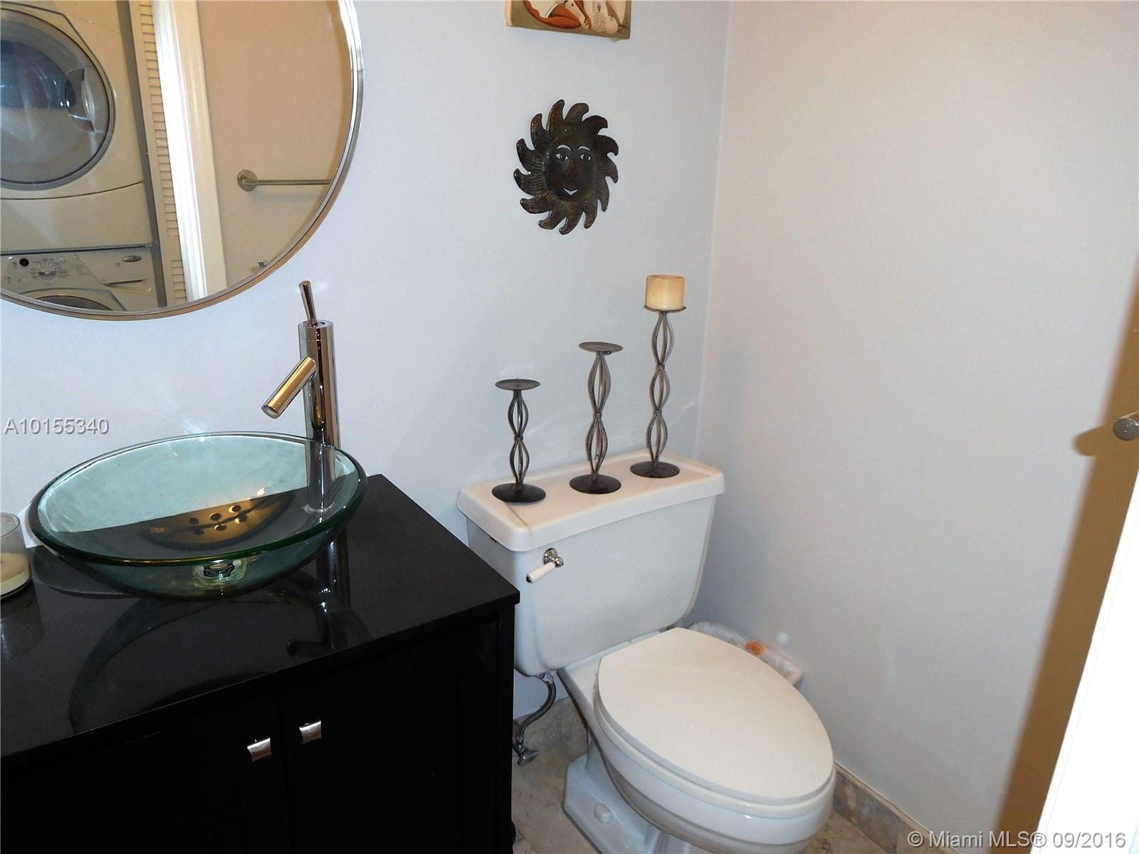 Lago del Rey - Residential Lease