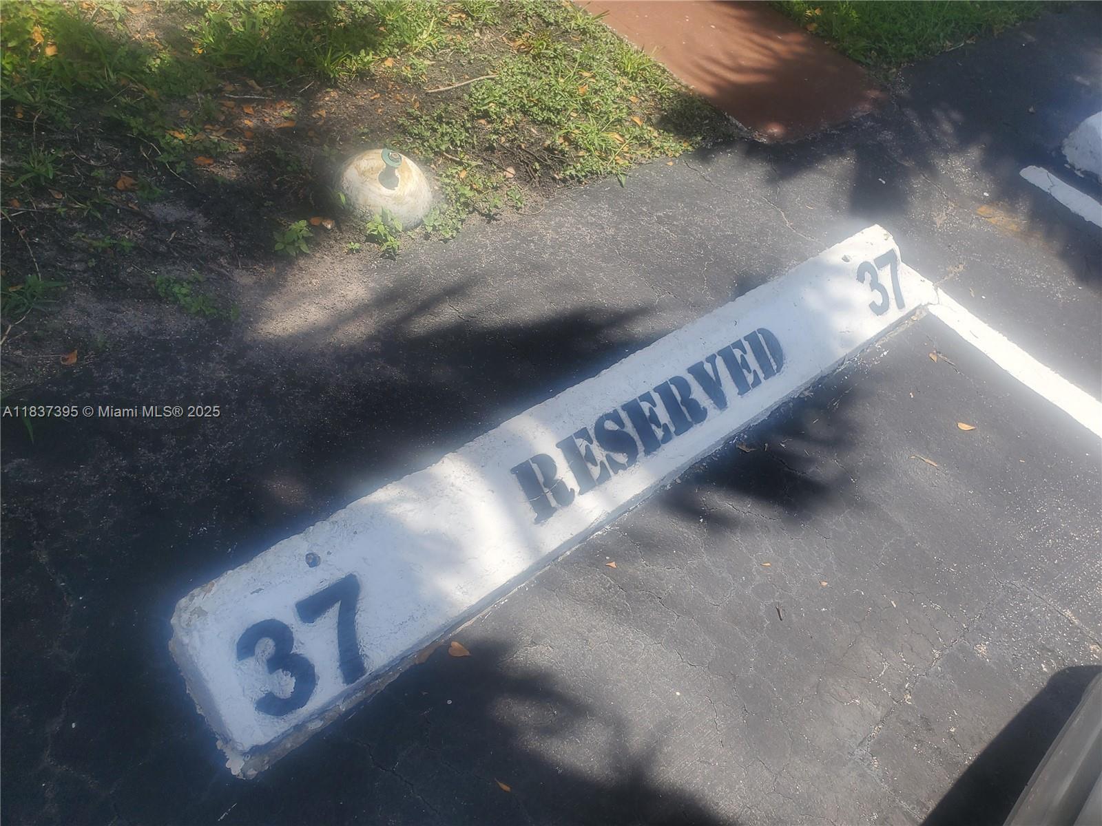 MEADOWBROOK TOWERS CONDO - Residential Lease