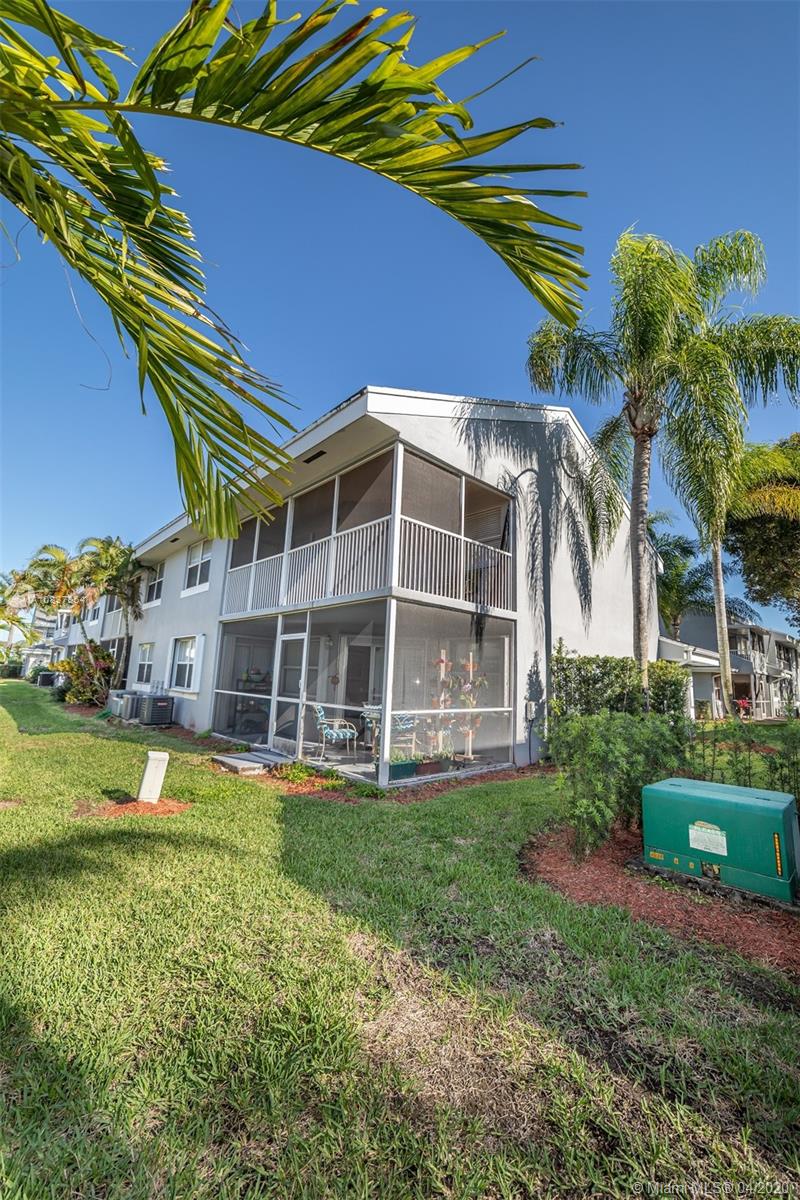 KEY GATE CONDO NO FIVE - Residential