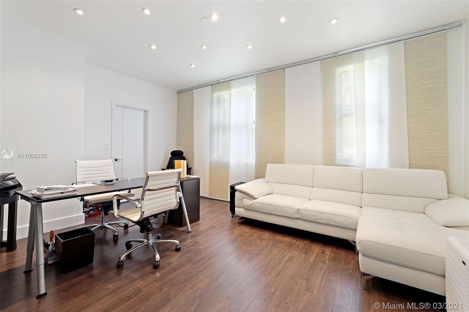 PARKWAY HOMESITES - Residential