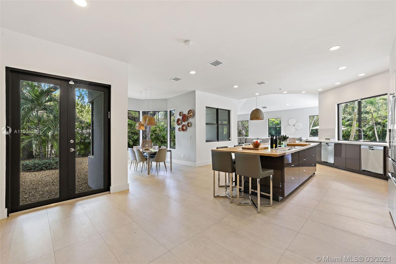 PARKWAY HOMESITES - Residential