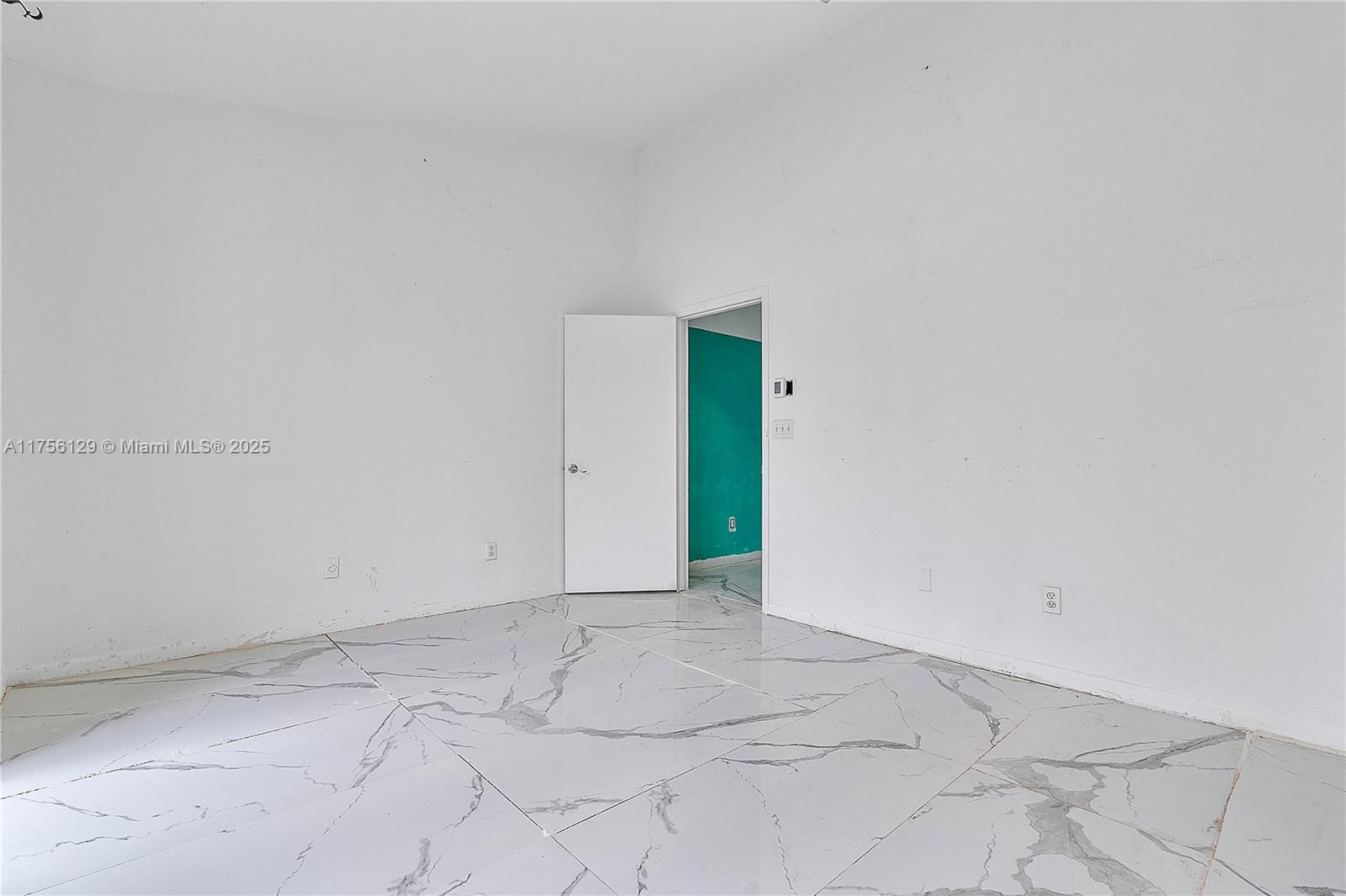 MARINA COVE AT HARBOR VIL - Residential