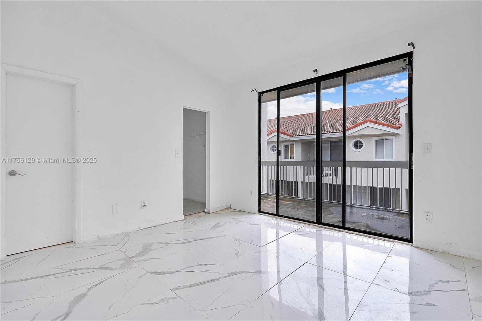 MARINA COVE AT HARBOR VIL - Residential