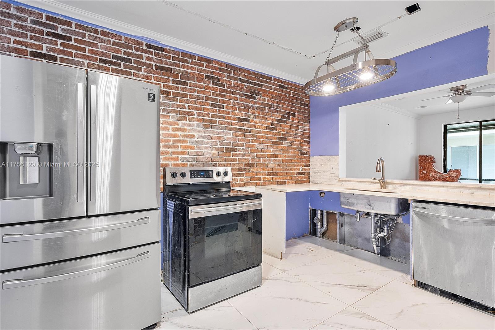 MARINA COVE AT HARBOR VIL - Residential