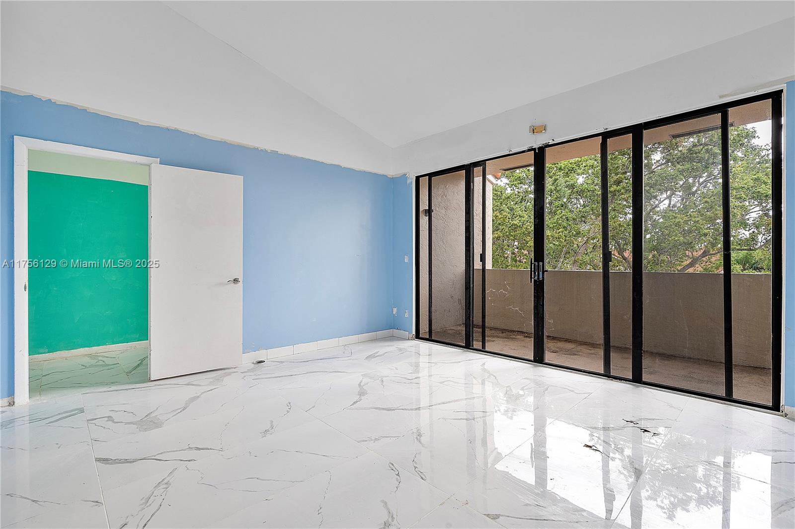 MARINA COVE AT HARBOR VIL - Residential