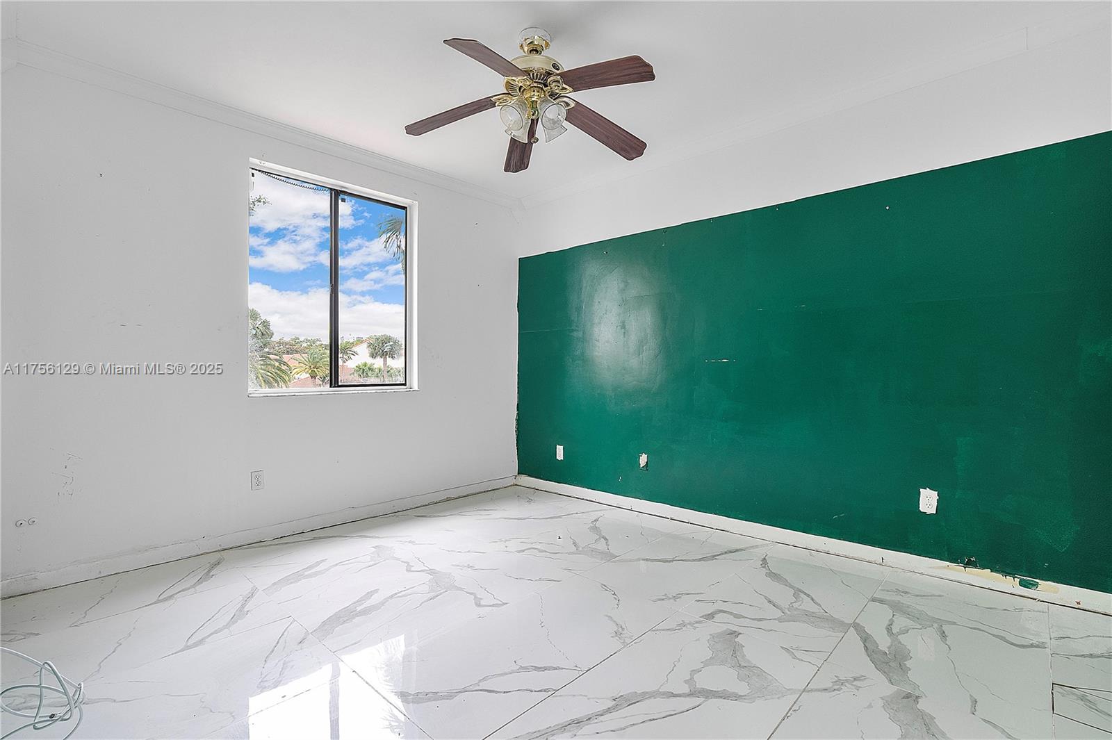 MARINA COVE AT HARBOR VIL - Residential