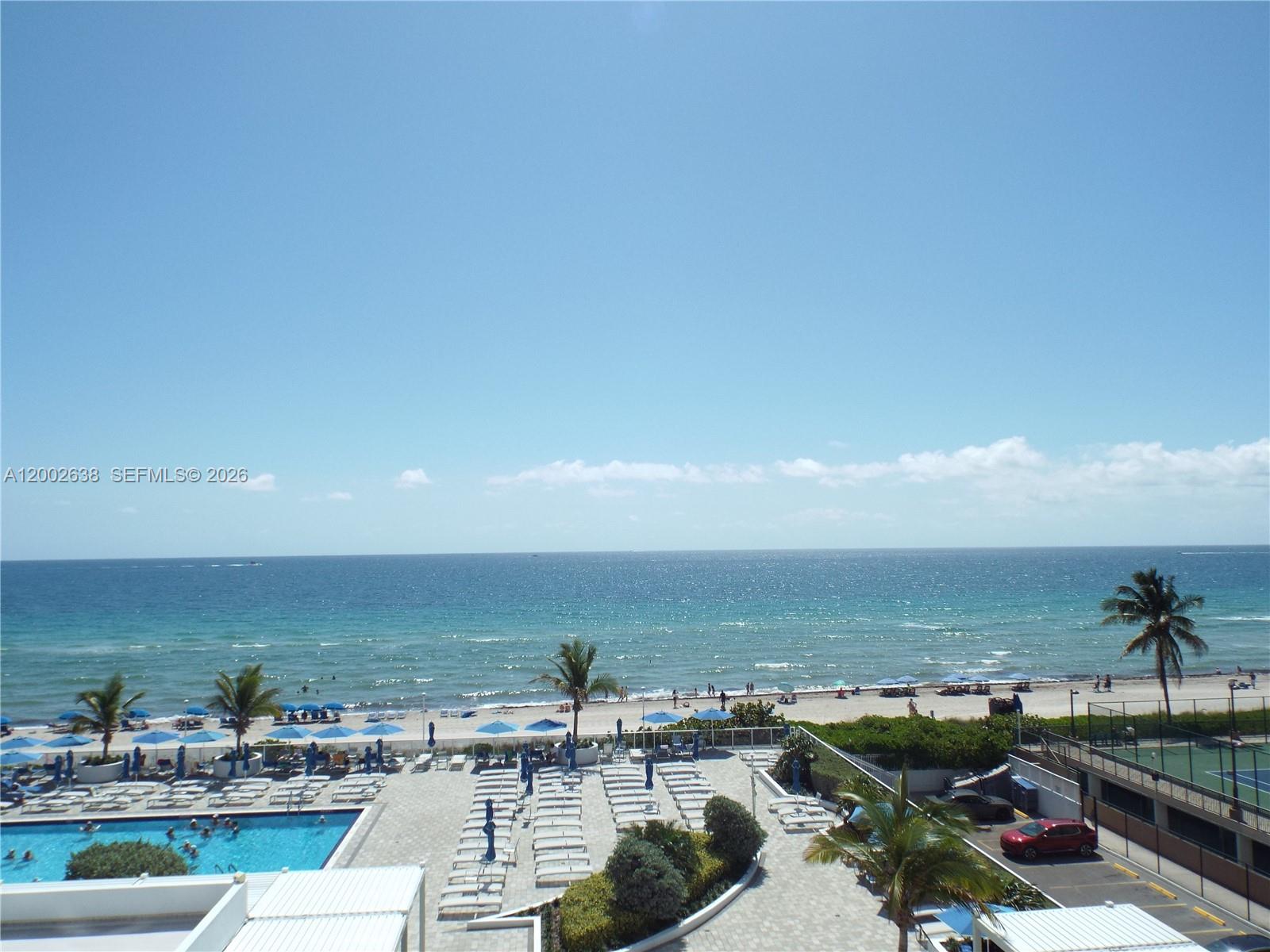 LA MER ESTATES SOUTH COND - Residential