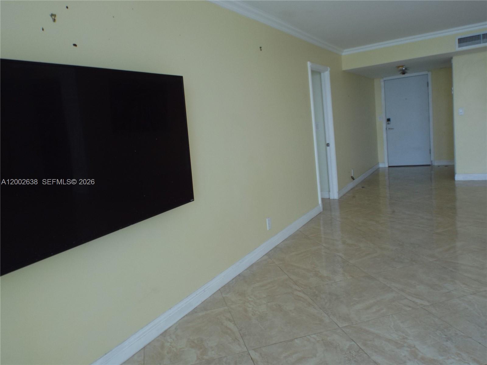 LA MER ESTATES SOUTH COND - Residential