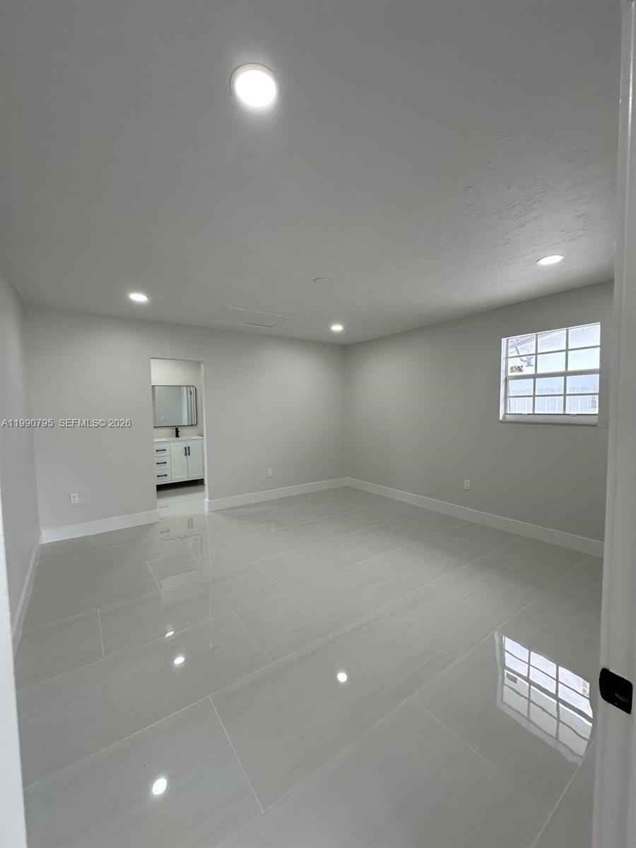 CAROL CITY - Residential