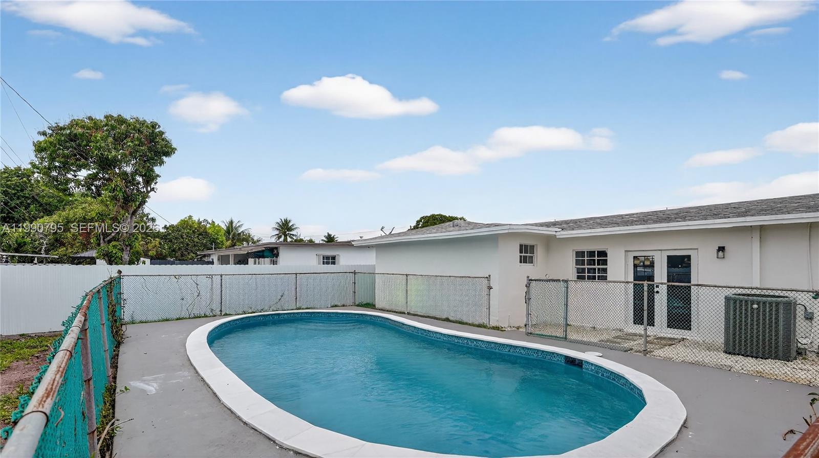 CAROL CITY - Residential
