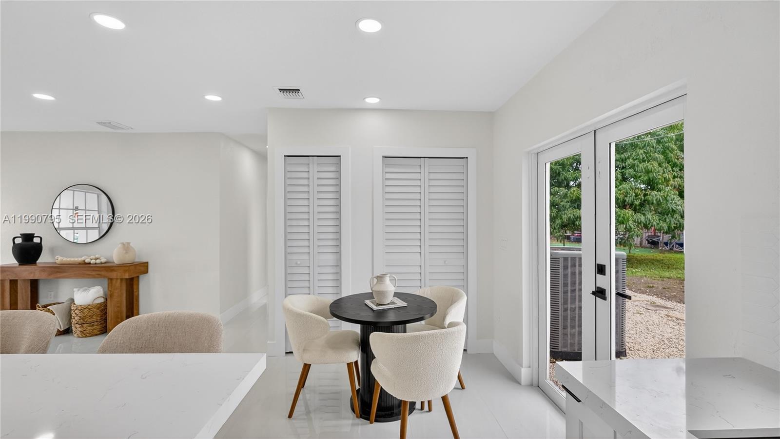 CAROL CITY - Residential