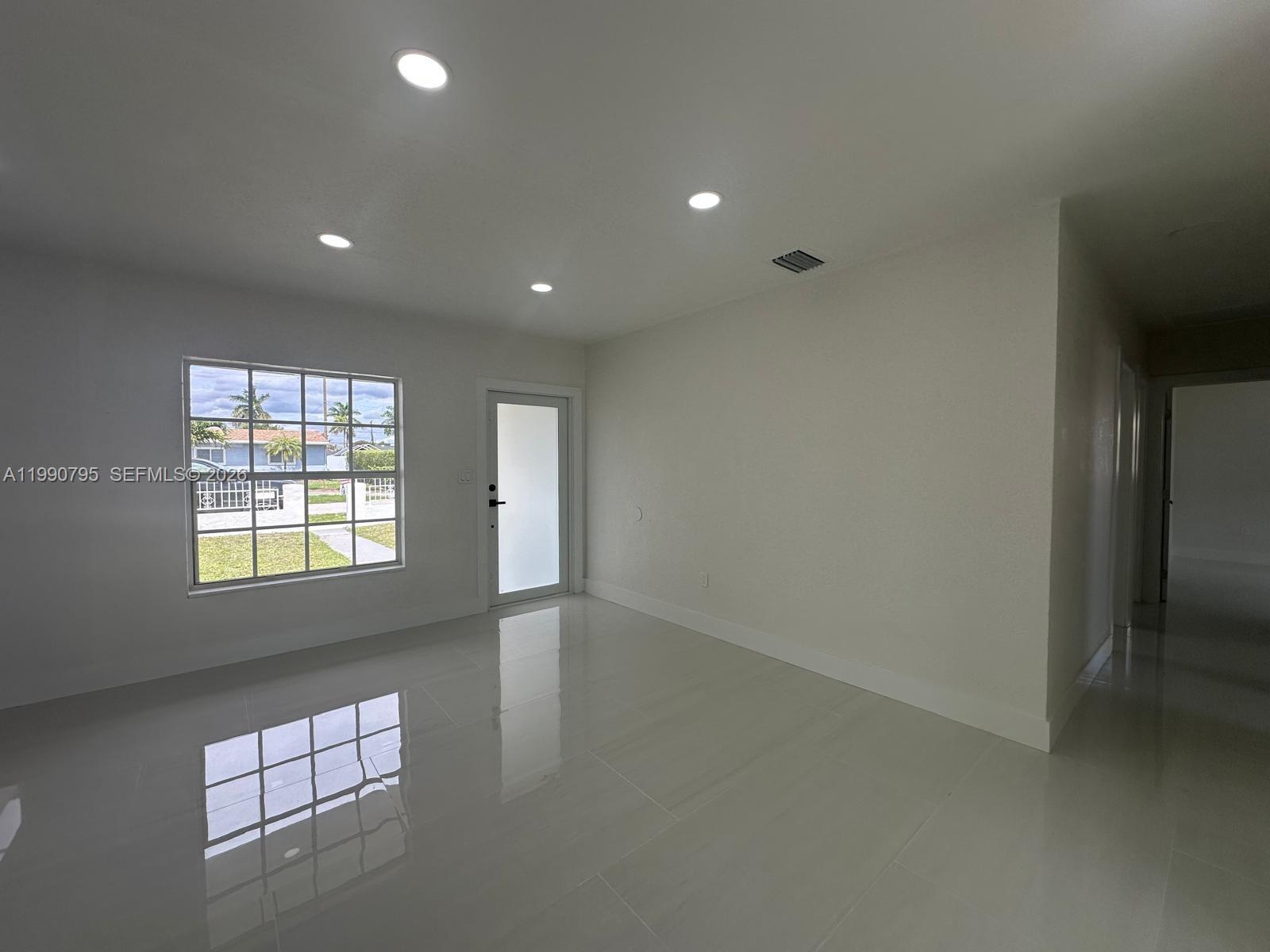 CAROL CITY - Residential