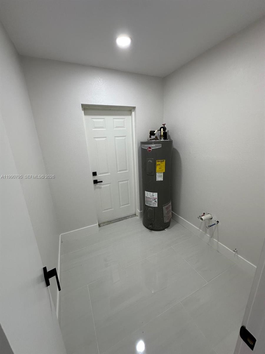 CAROL CITY - Residential