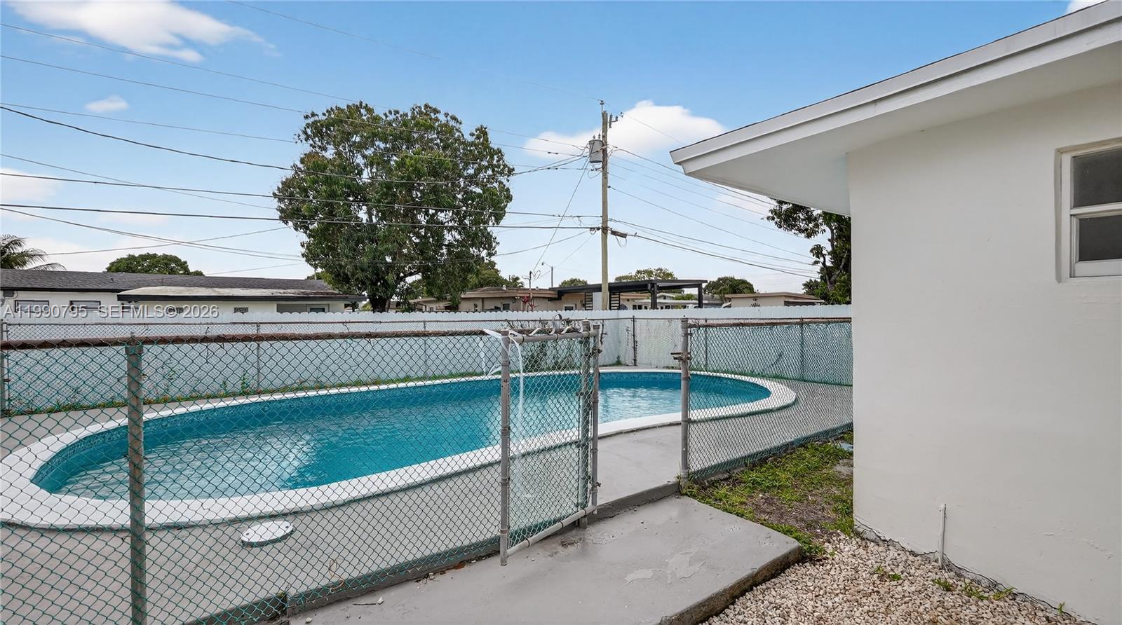 CAROL CITY - Residential