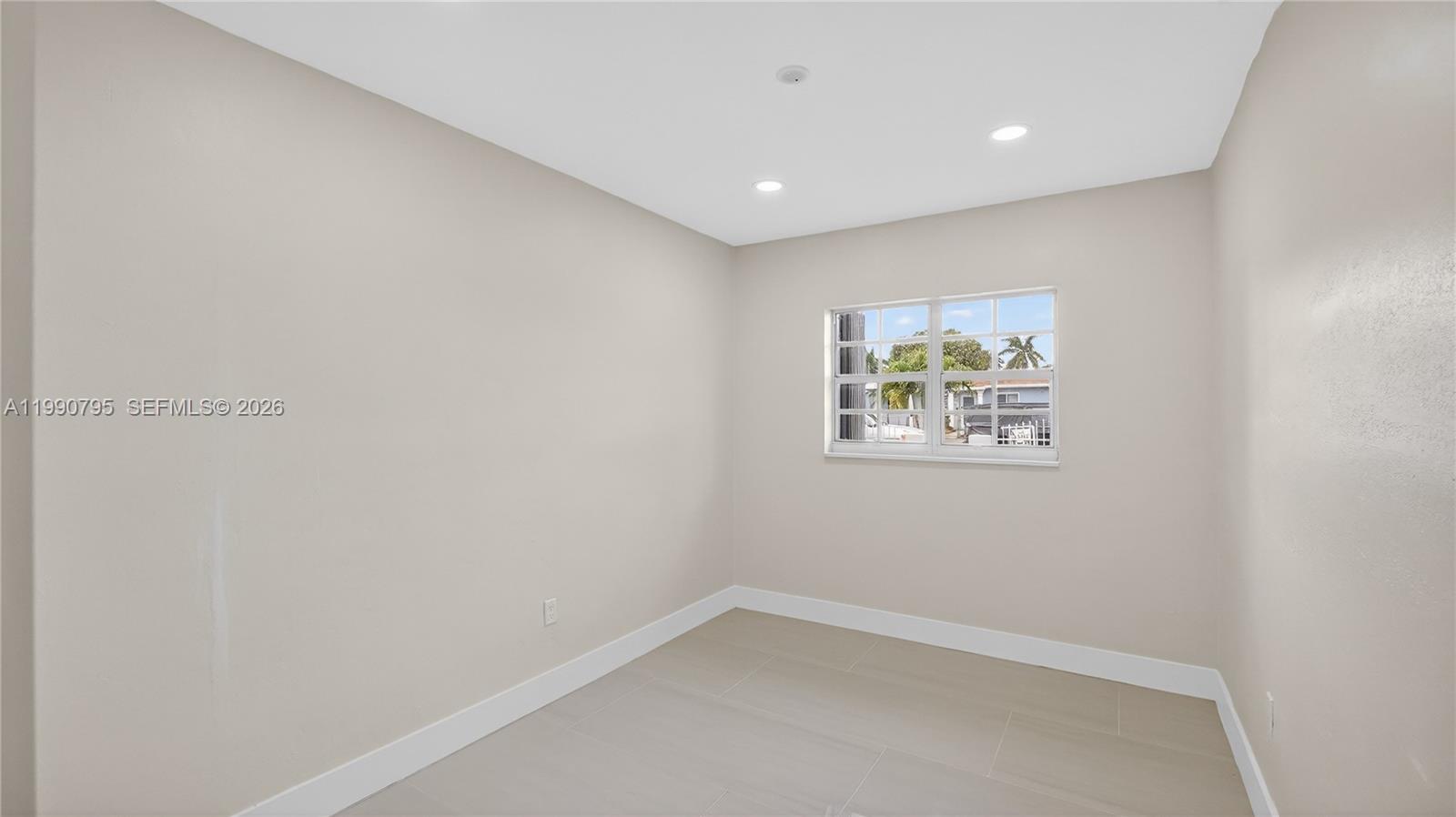 CAROL CITY - Residential