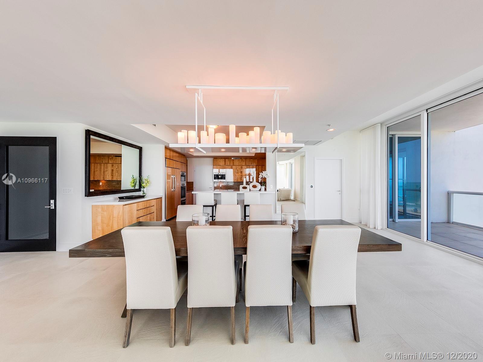 CONTINUUM NORTH TOWER - Residential