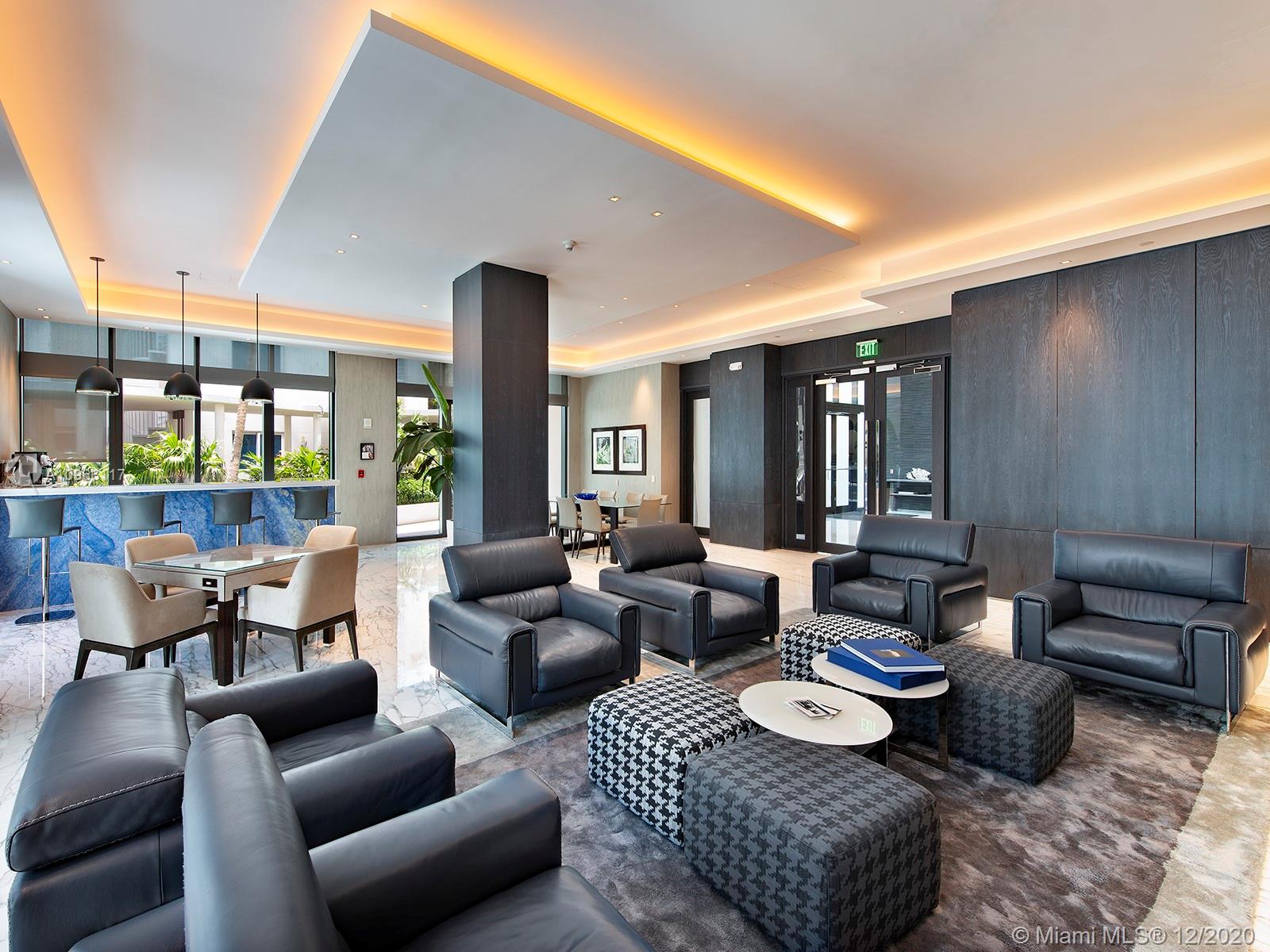 CONTINUUM NORTH TOWER - Residential