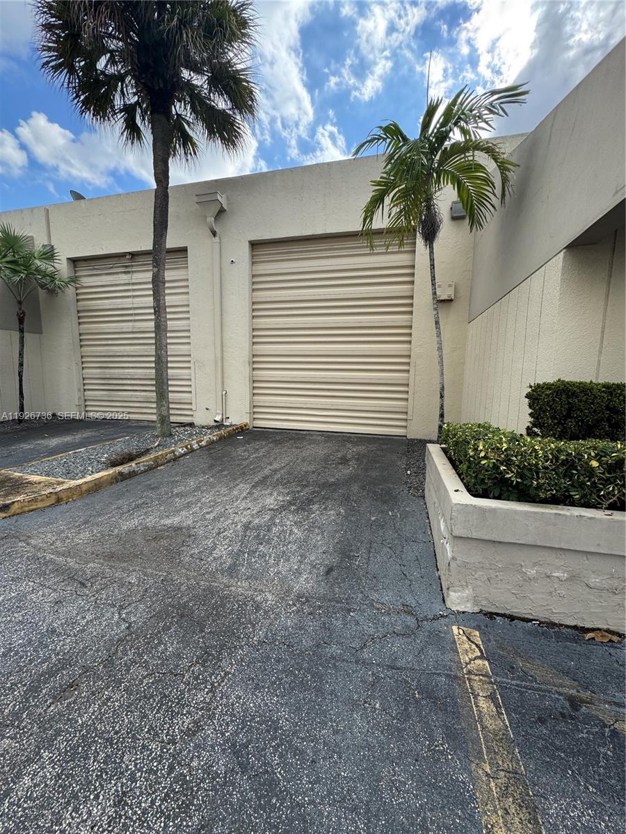 6065 NW 167th St B24