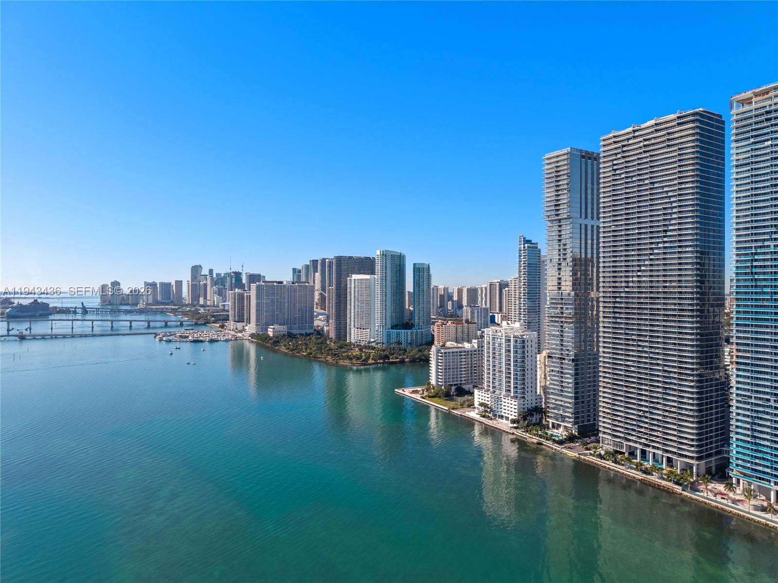 ARIA RESERVE - Residential Lease