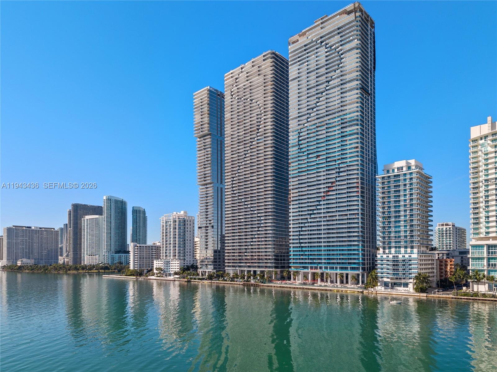 ARIA RESERVE - Residential Lease