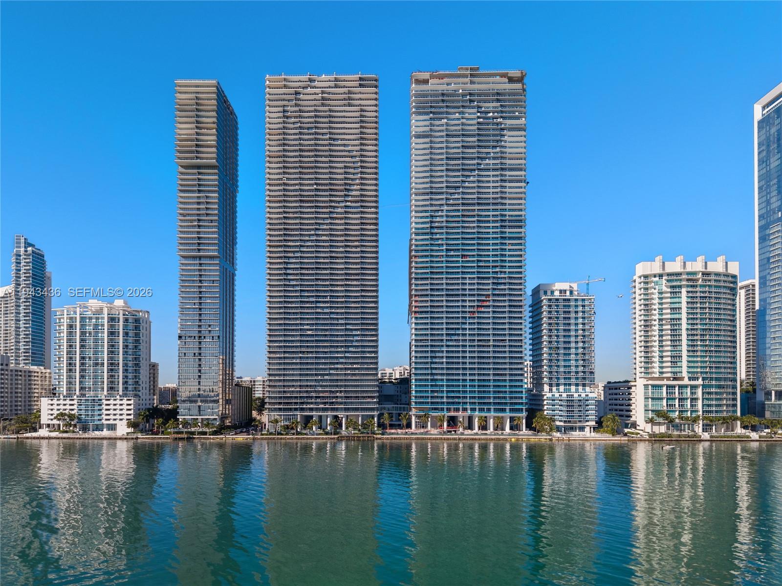 ARIA RESERVE - Residential Lease