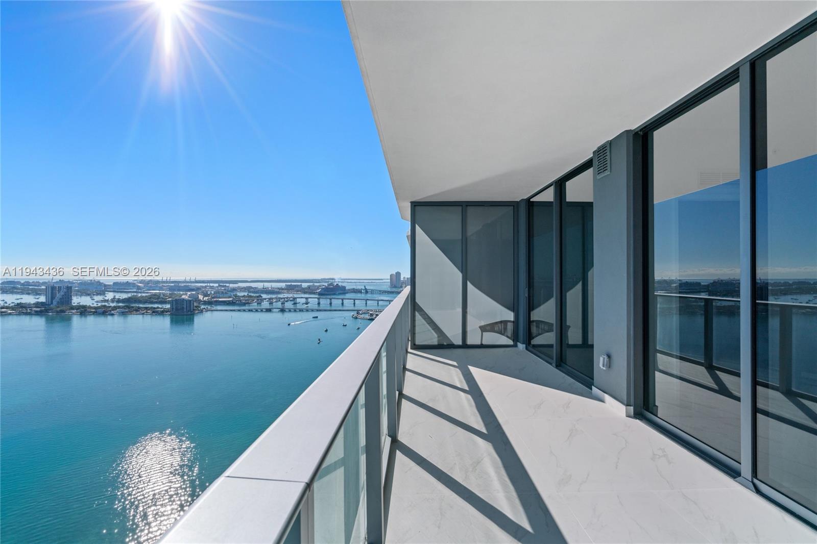 ARIA RESERVE - Residential Lease