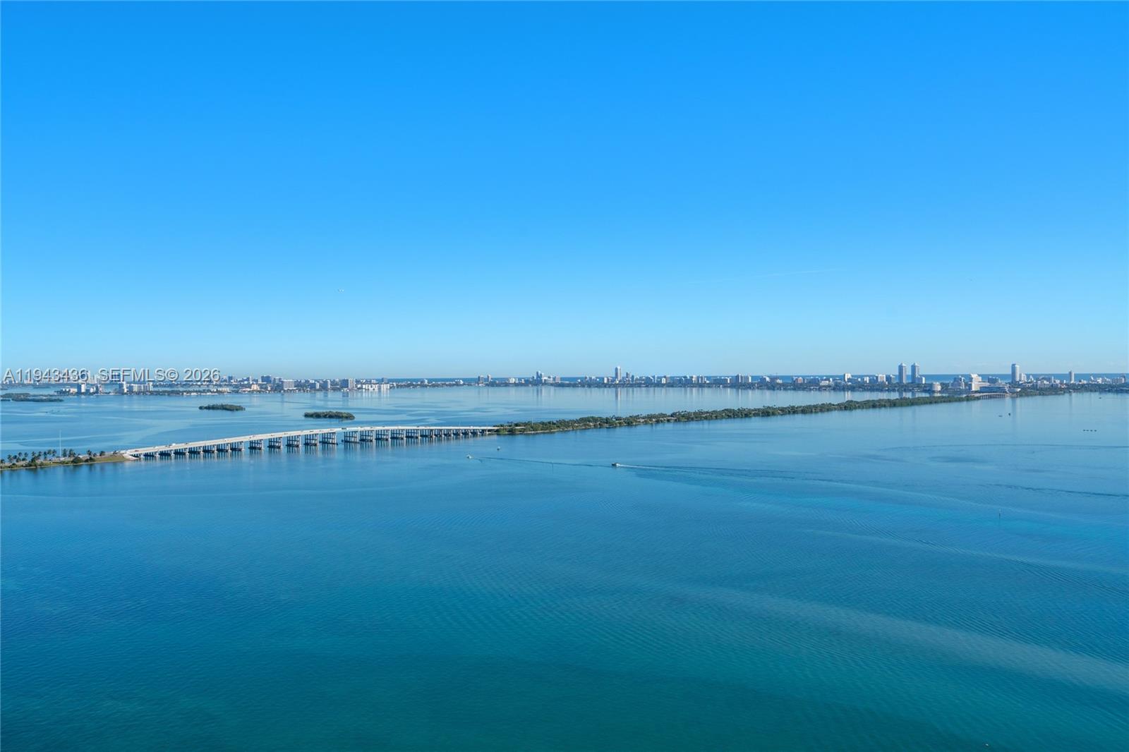 ARIA RESERVE - Residential Lease