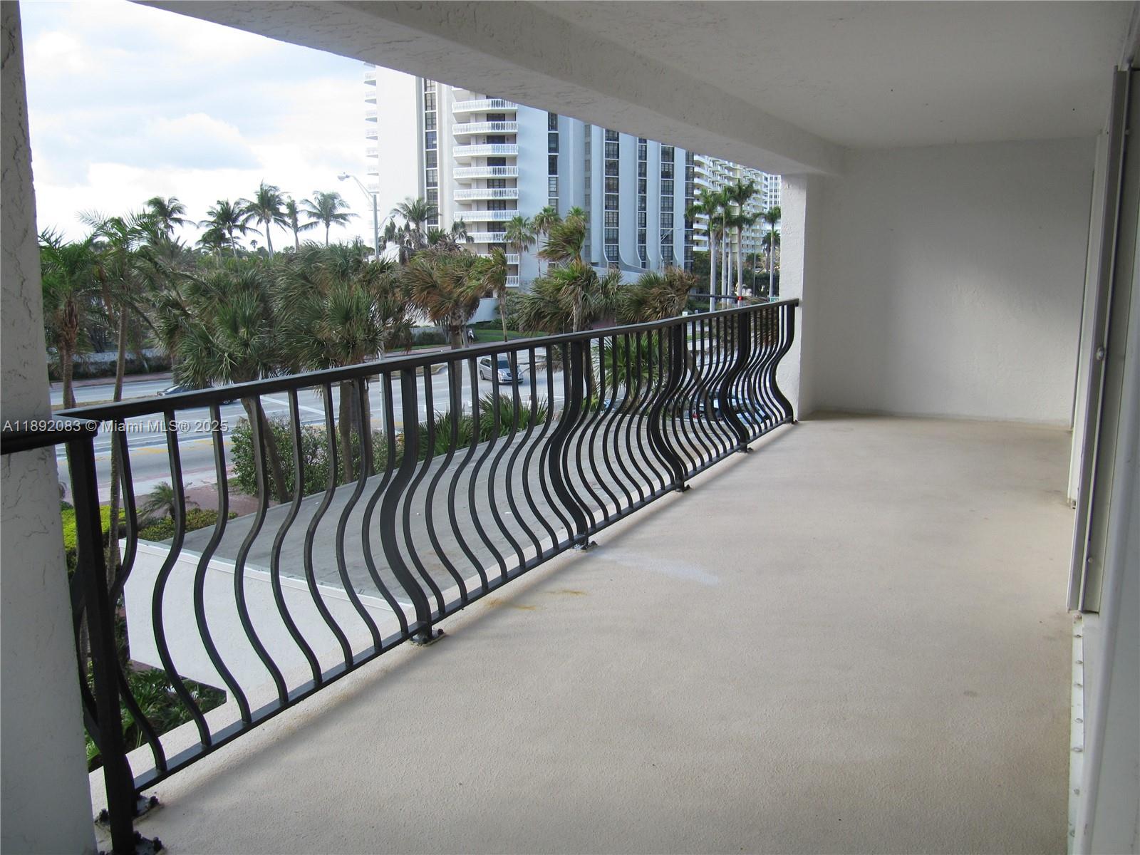 GALERIA CONDO - Residential Lease