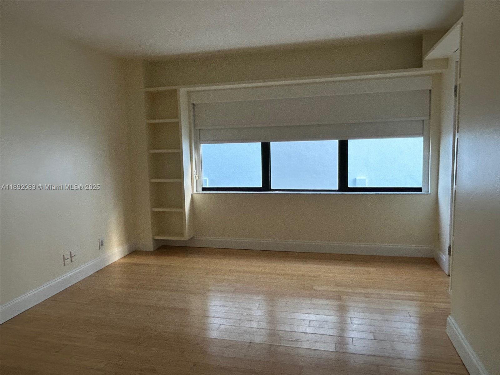 GALERIA CONDO - Residential Lease