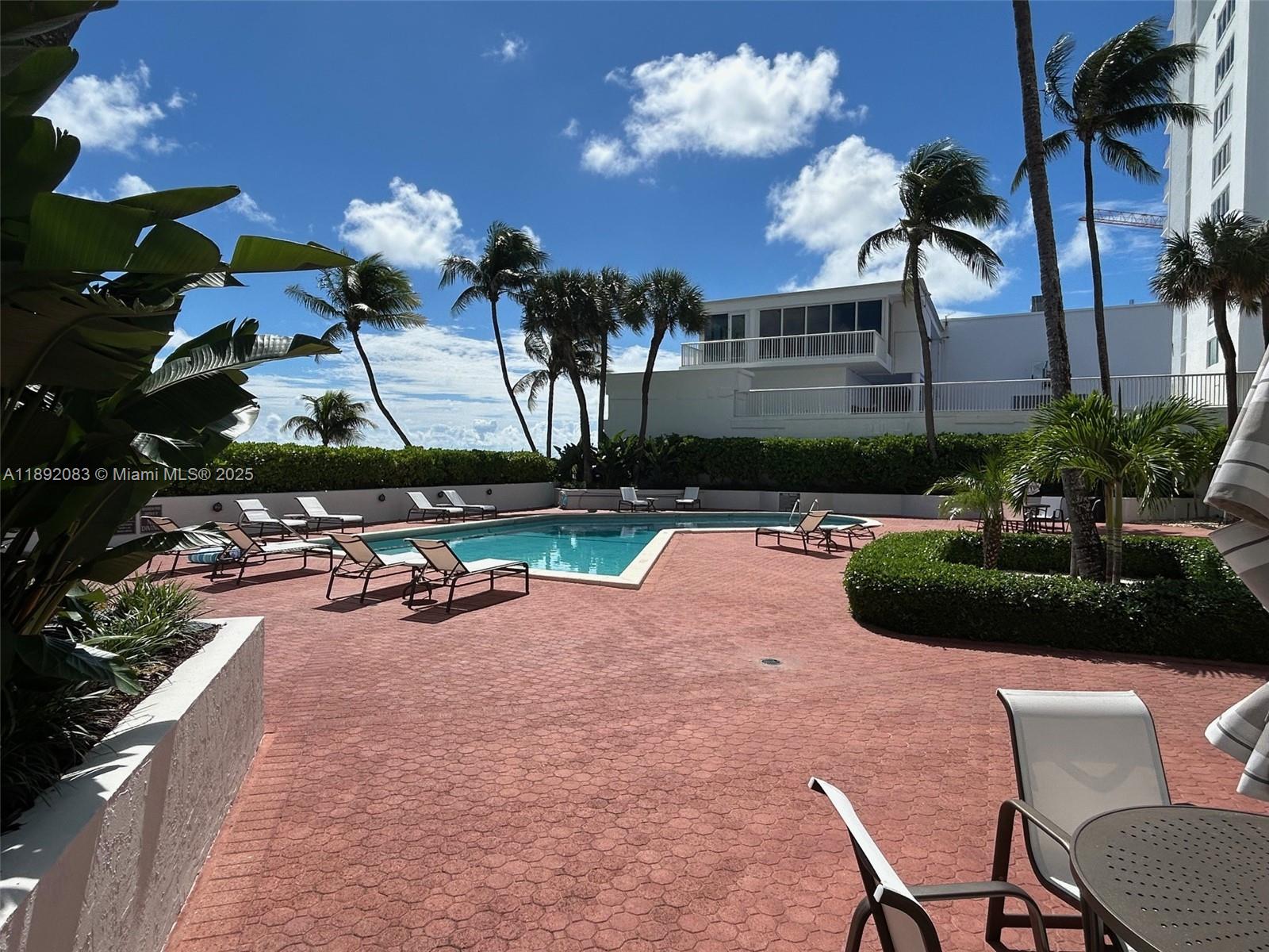 GALERIA CONDO - Residential Lease