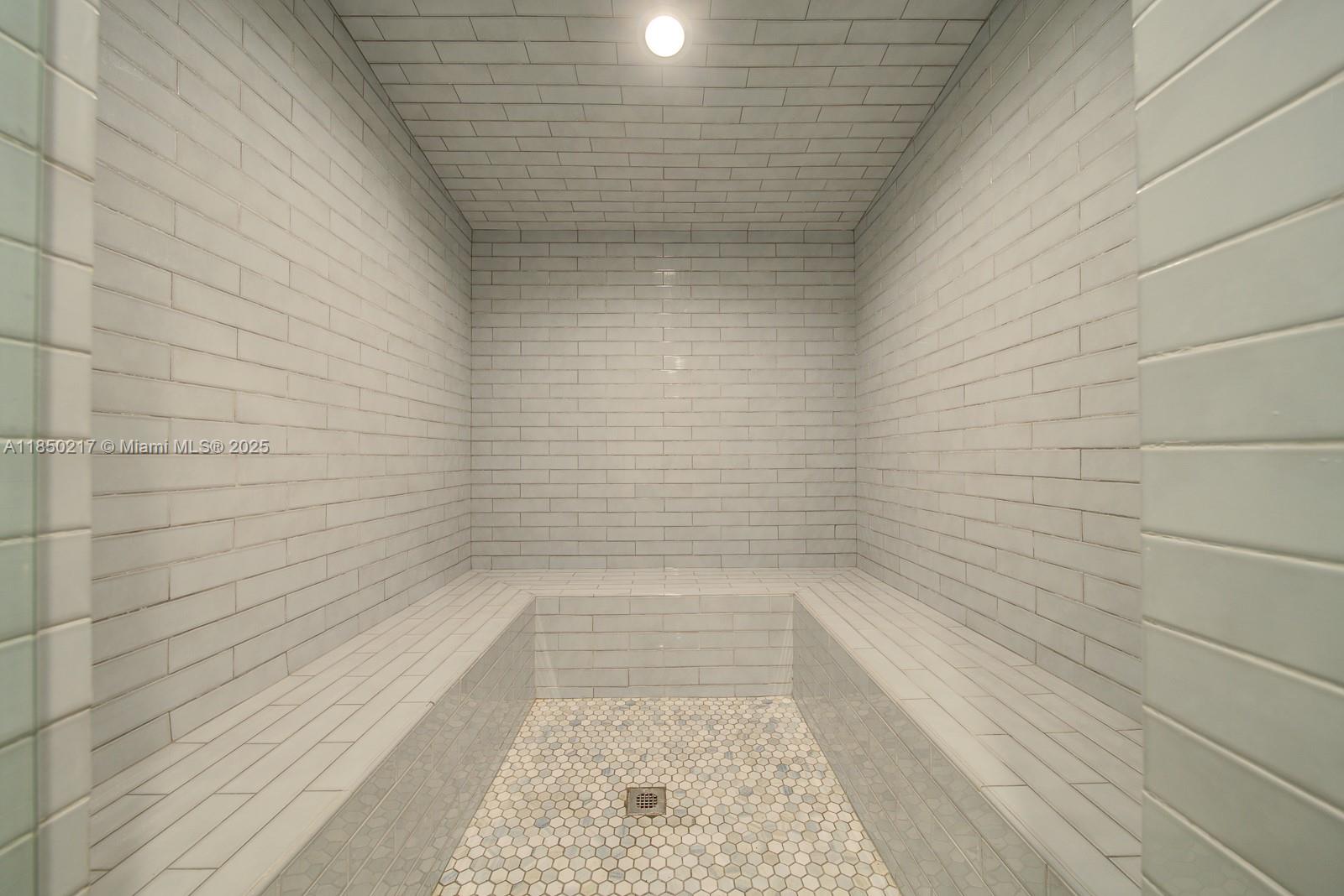 NEO CONDO - Residential