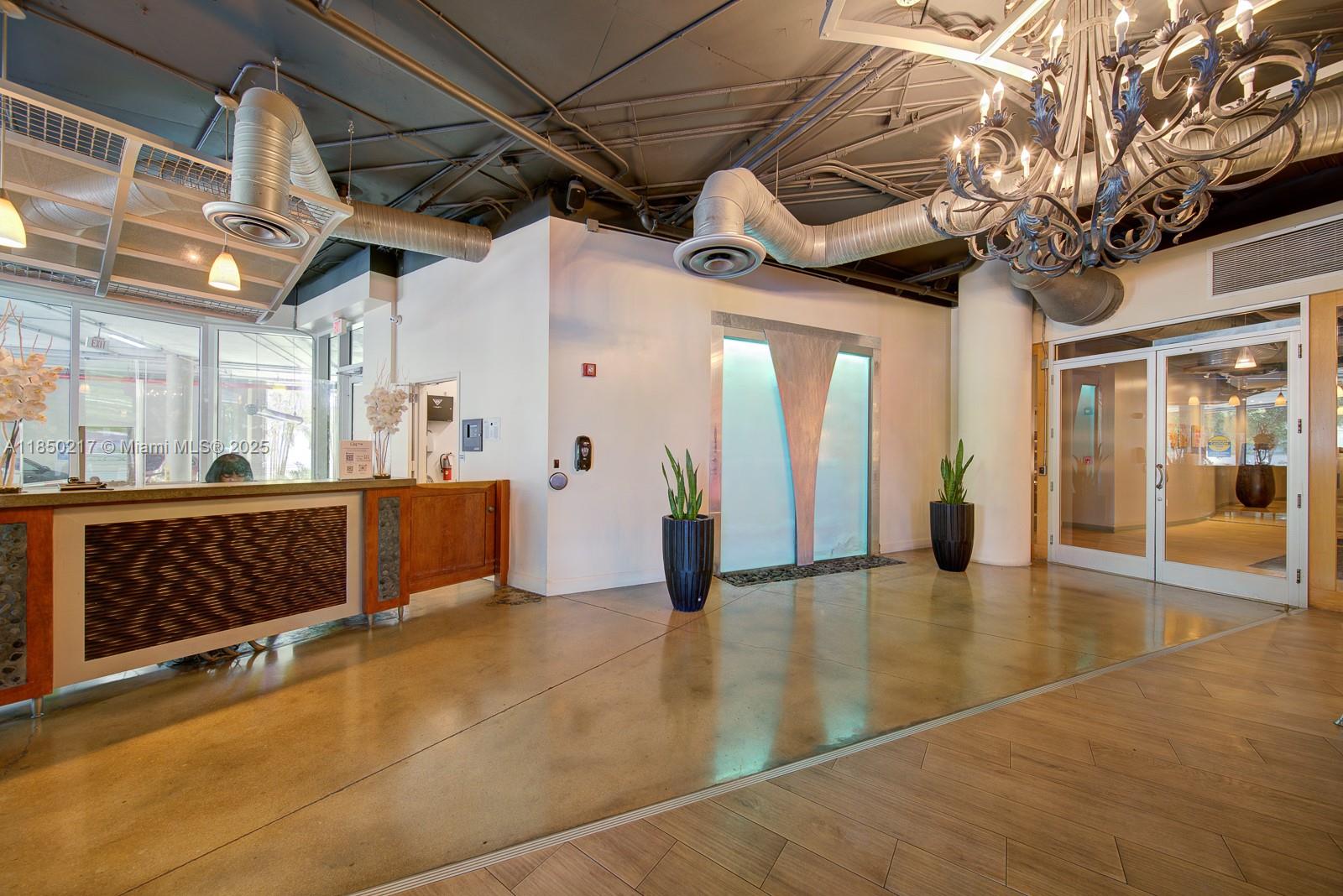 NEO CONDO - Residential