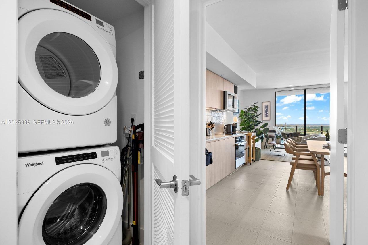 NATIIVO CONDO - Residential
