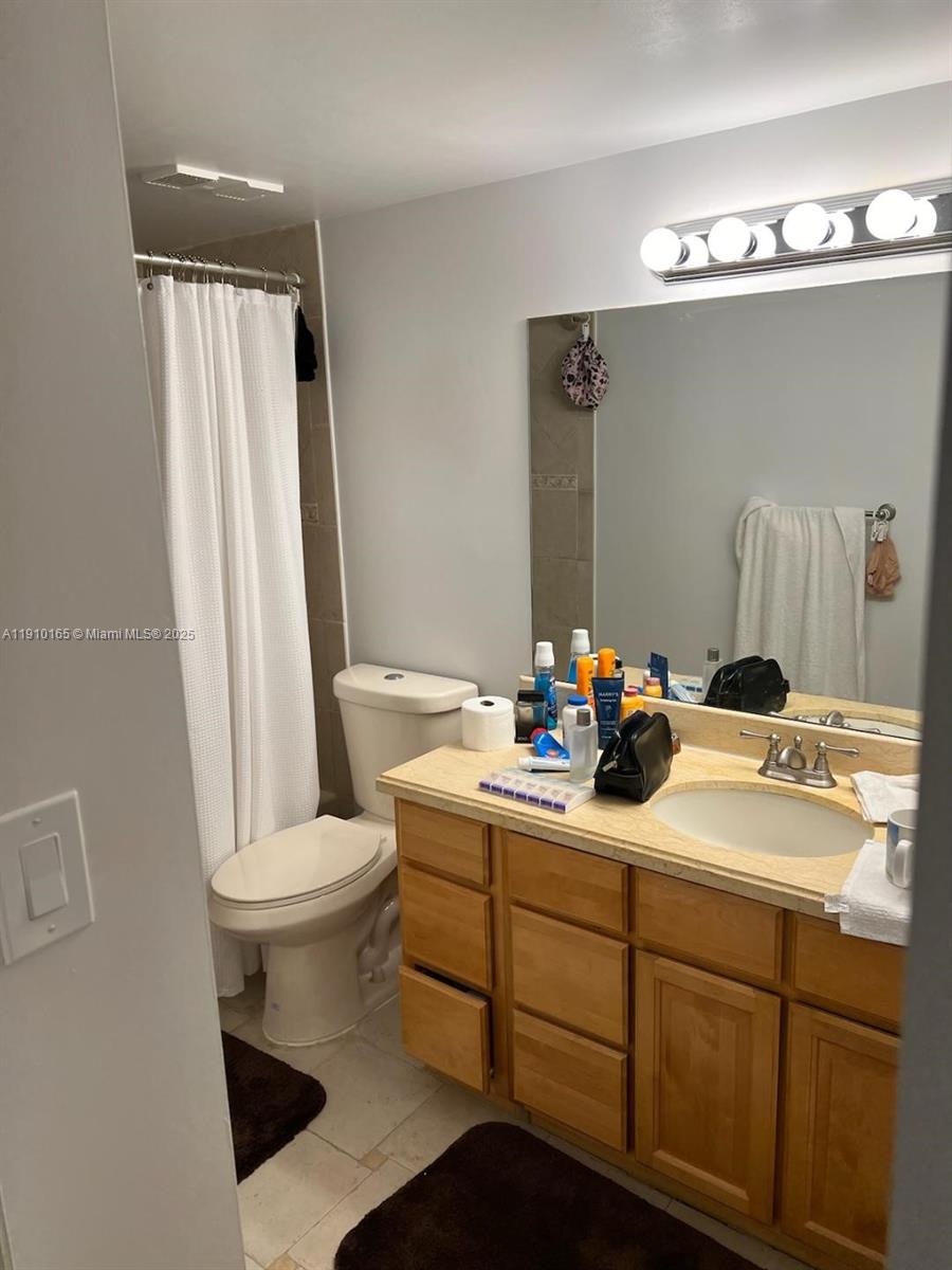 THE CLIPPER AT BISC COVE - Residential Lease