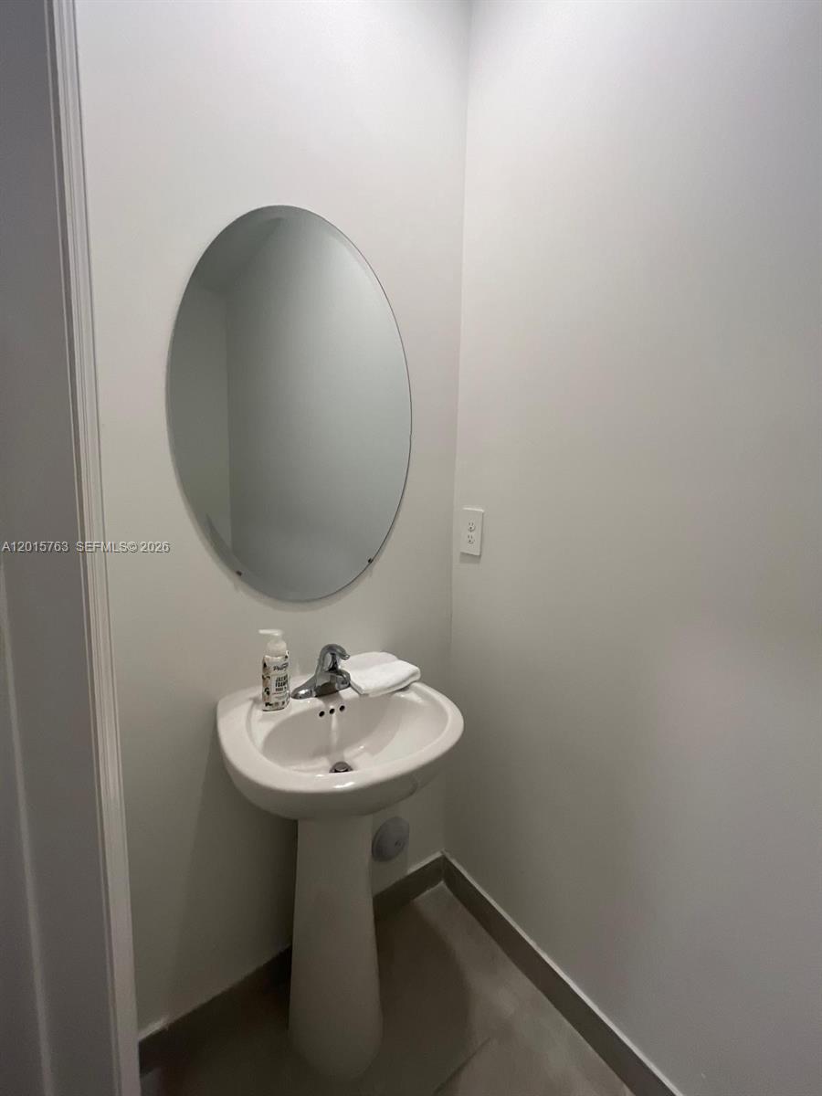 SILVER PALM RESIDENTIAL H - Residential