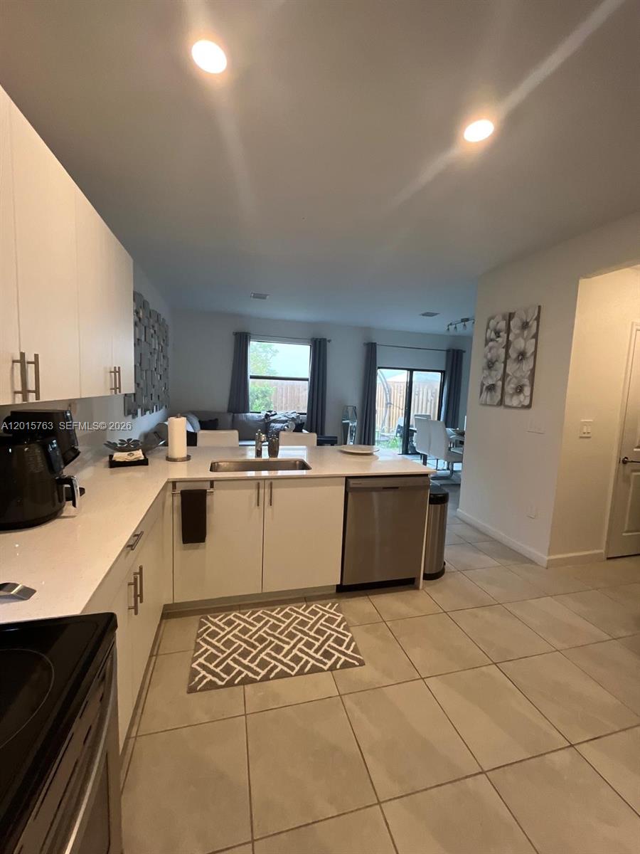 SILVER PALM RESIDENTIAL H - Residential