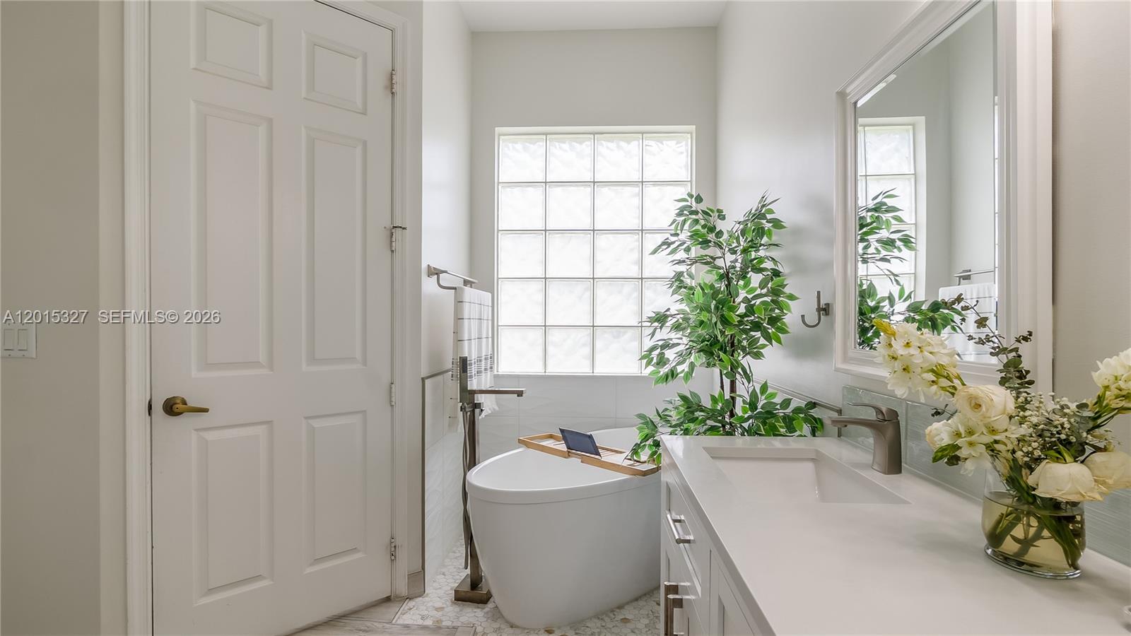 SAVANNAH ESTATES - Residential