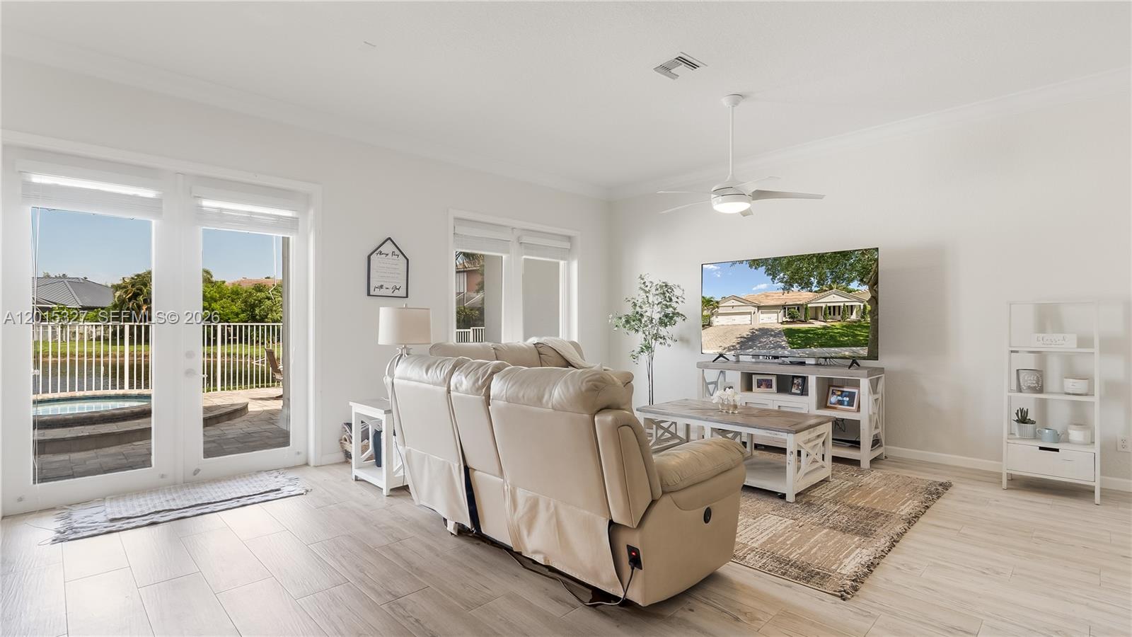 SAVANNAH ESTATES - Residential